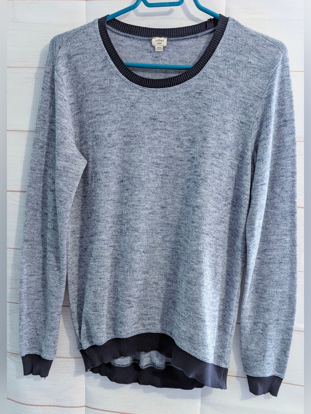 Aritzia Wilfred Heather Gray Crewneck Sweater with Dark Contrast Trim XS